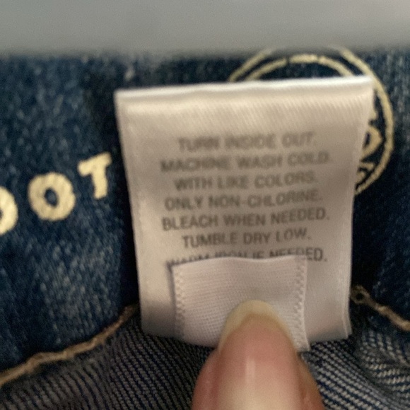 W62 Women’s Floral Embroidered Boot Cut Denim Jeans Size 8 Cotton Blend - Picture 7 of 7